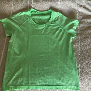 Lululemon shirt